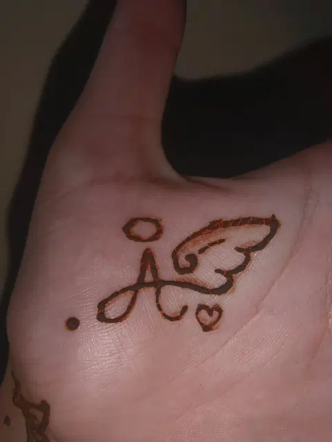simple stylish flower finger mehndi design