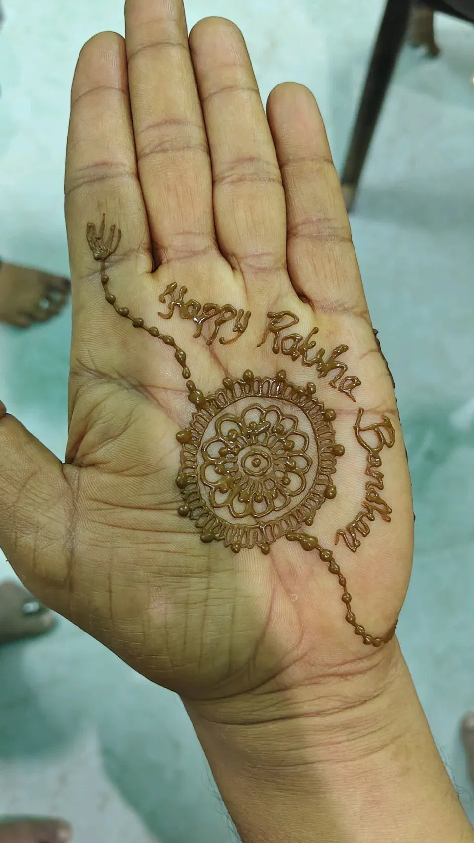 Mehndi Design with Gol Tikki for Raksha Bandhan