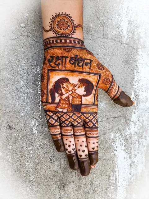 figure front hand mehndi design