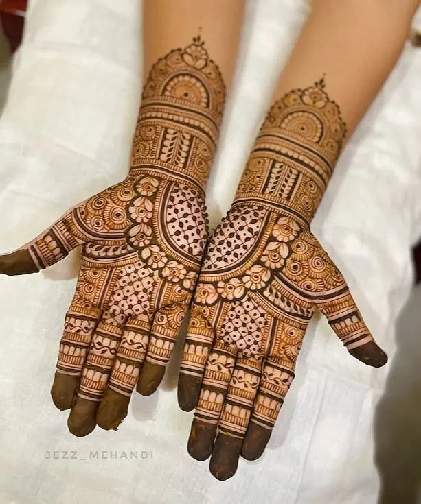 Bridal Finger Mehndi Design (2)