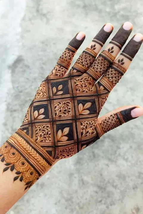 aesthetic bridal back hand mehndi design