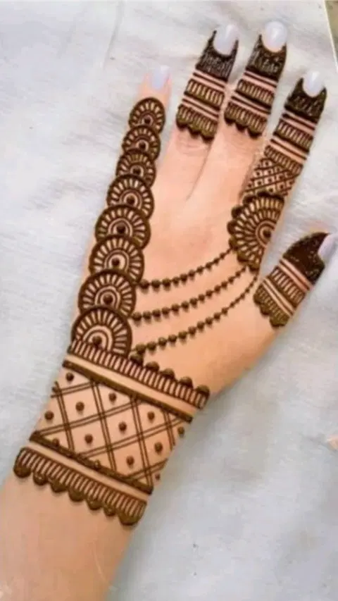 arabic simple back hand mehndi design