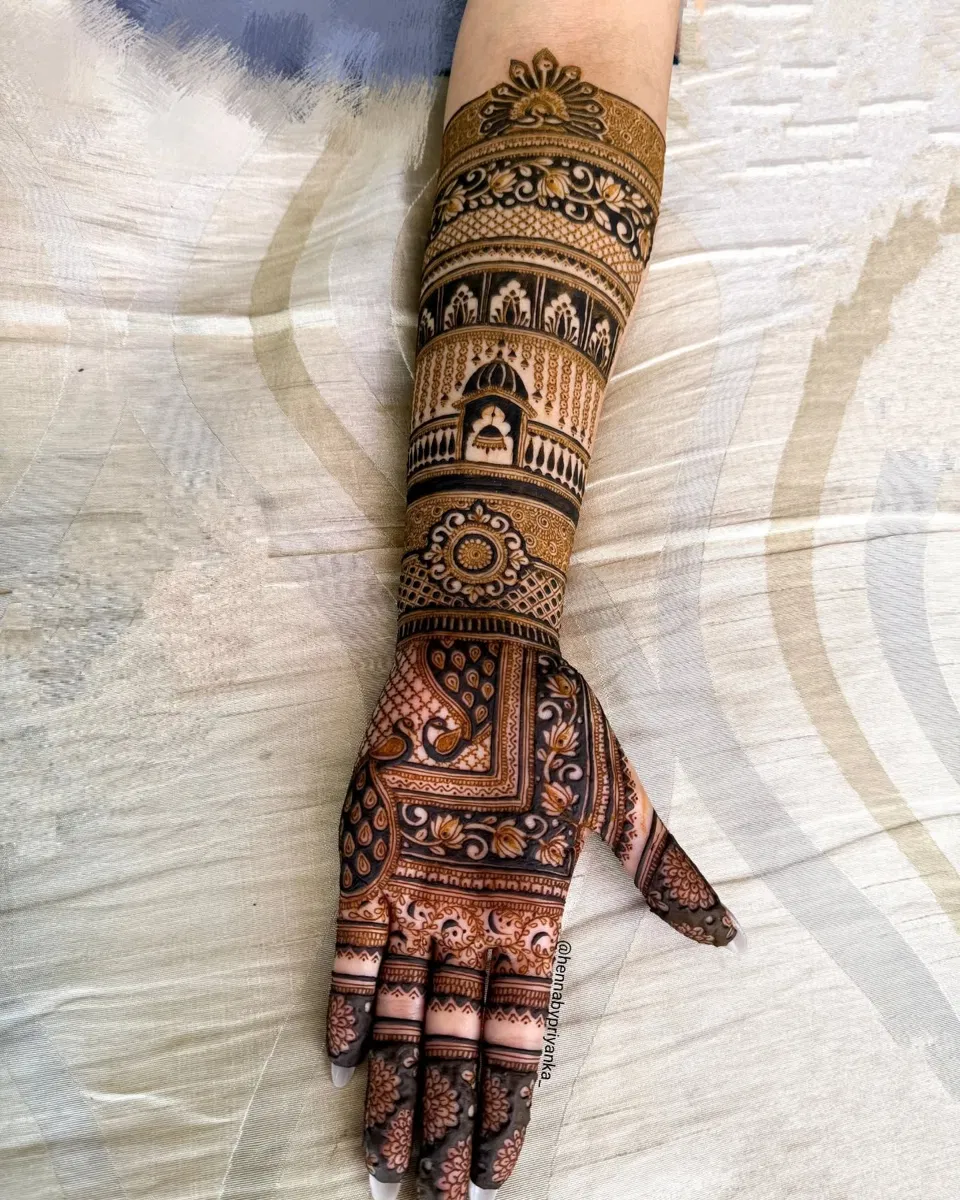 Aesthetic Royal Back Hand Mehndi Design with Gol Tikki and Moon