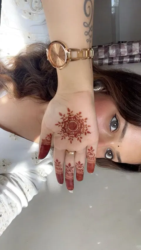 aesthetic indian circle arm mehndi design