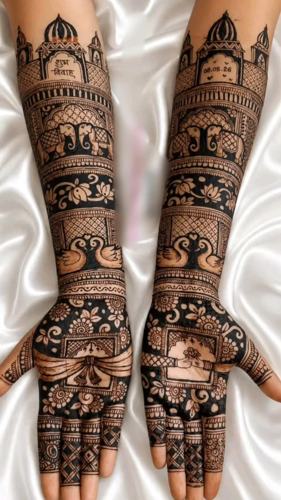 Bridal Royal Foot Mehndi Design with Figures and Peacock (3)