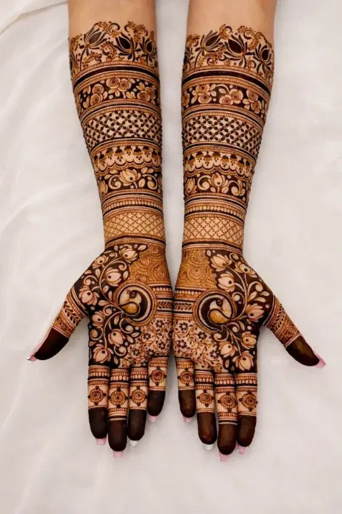 bridal royal figure back hand mehndi design