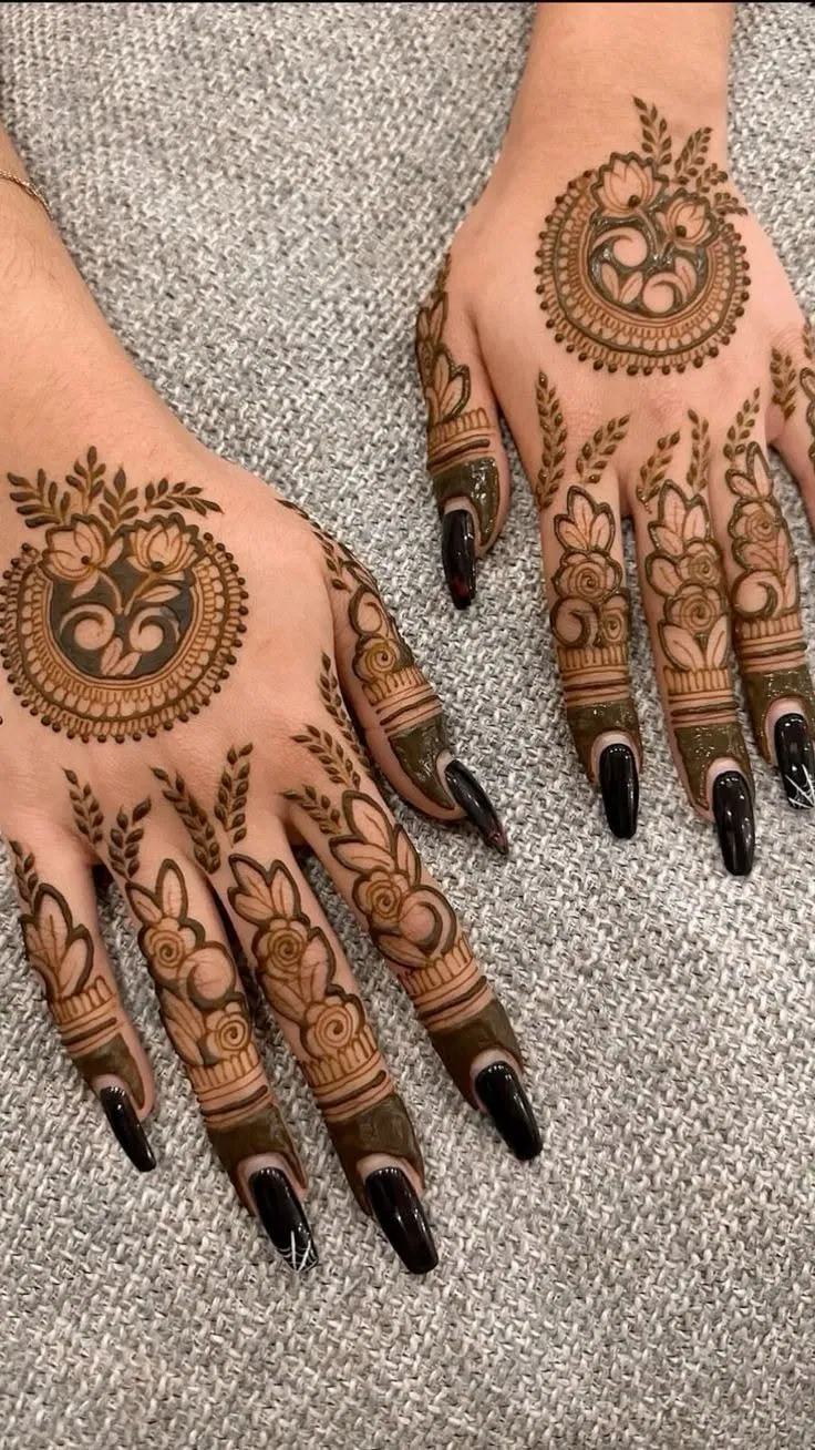 Aesthetic Stylish Back Hand Mehndi Design with Gol Tikki and Lotus (2)