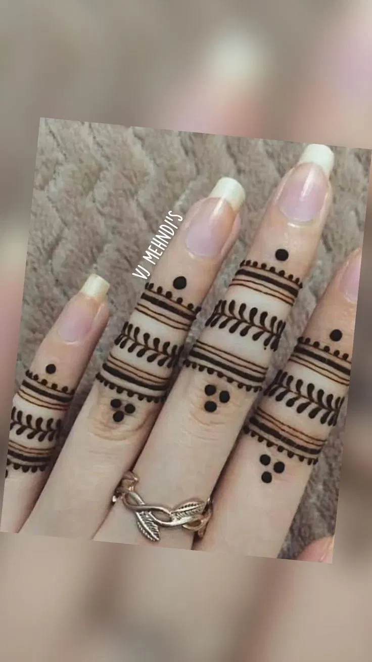 Simple Back Hand Mehndi Design (3)