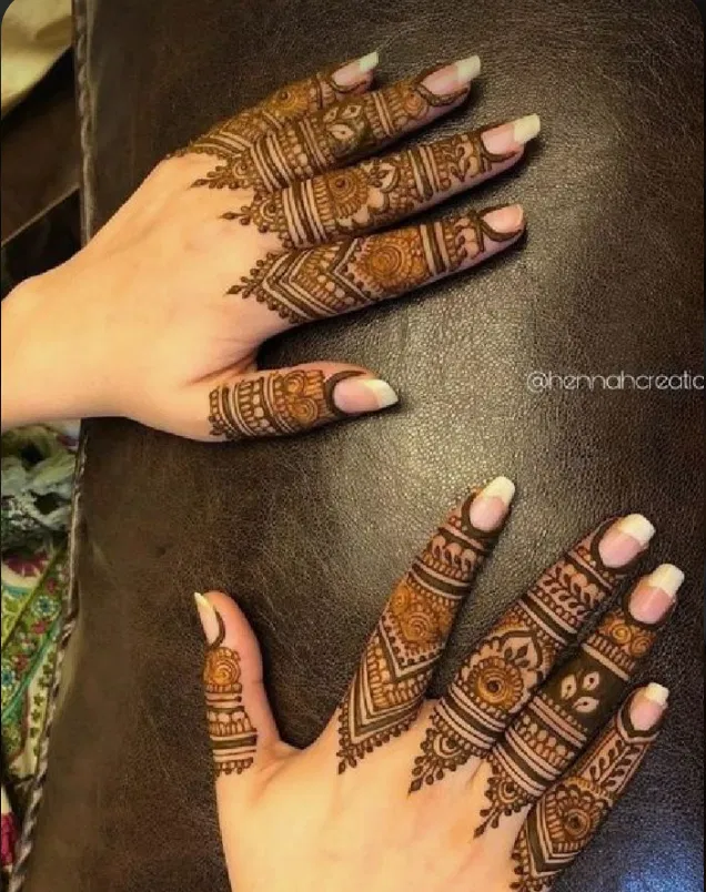 Simple Finger Mehndi Design