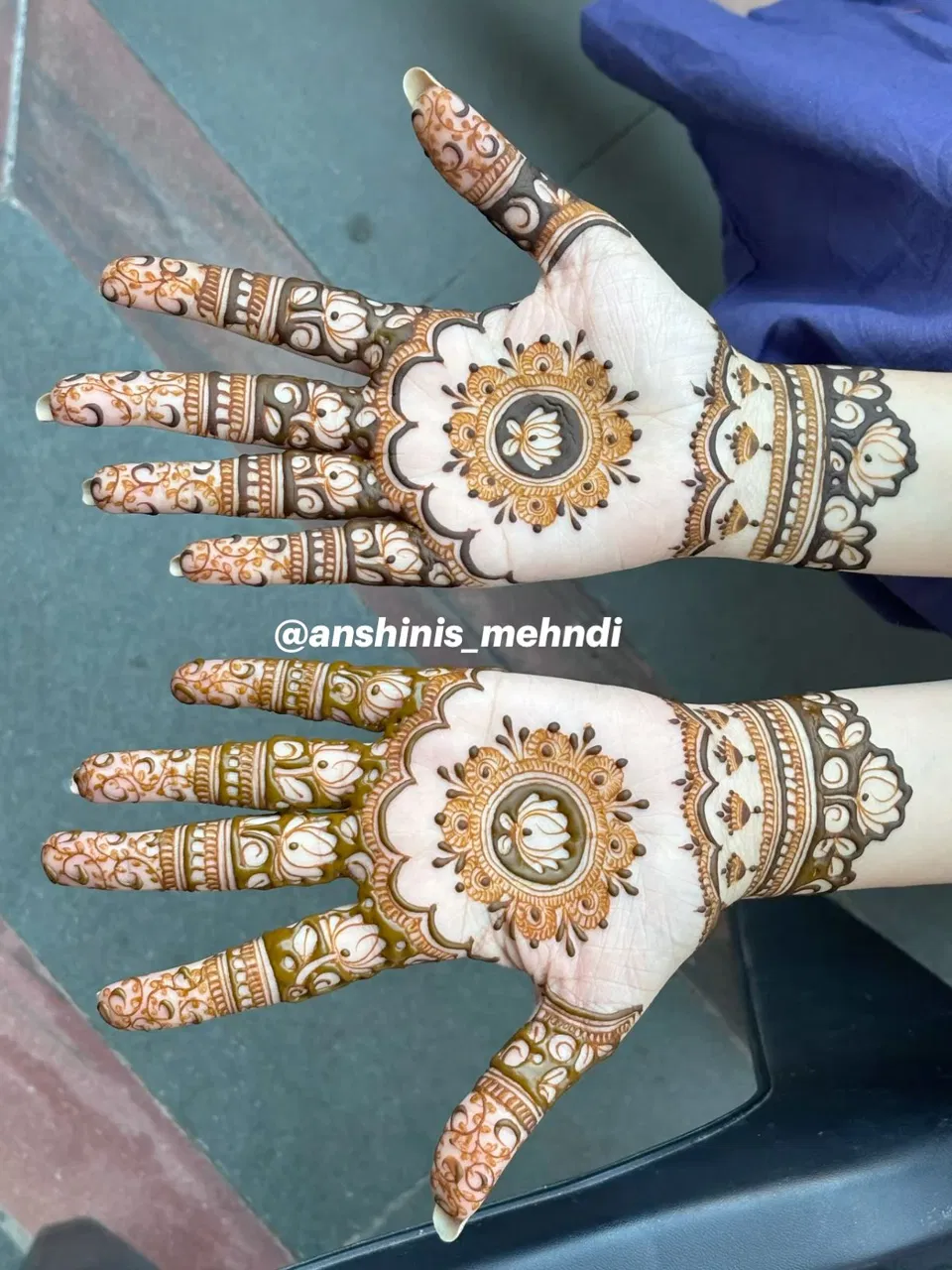 Aesthetic Simple Back Hand Mehndi Design with Gol Tikki and Lotus (3)