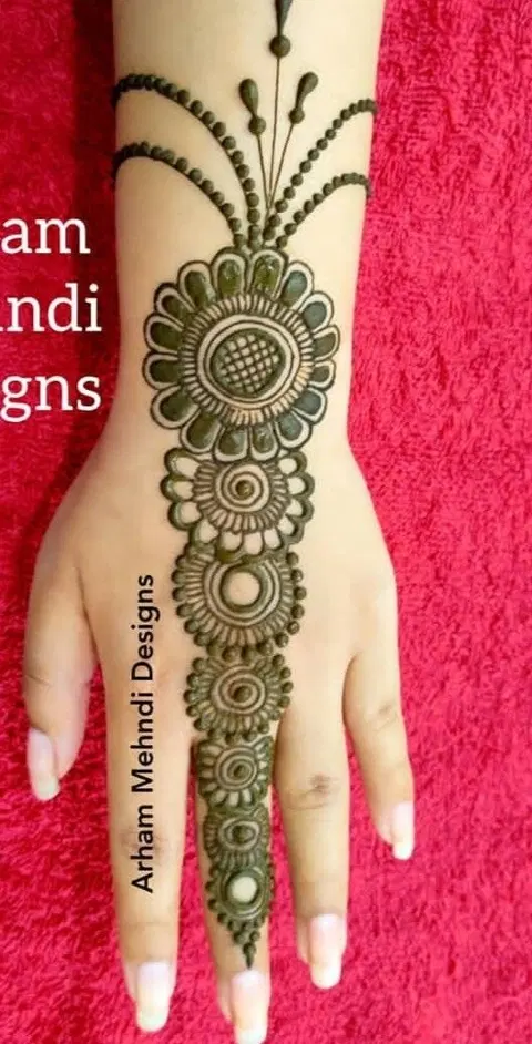 arabic simple bel back hand mehndi design