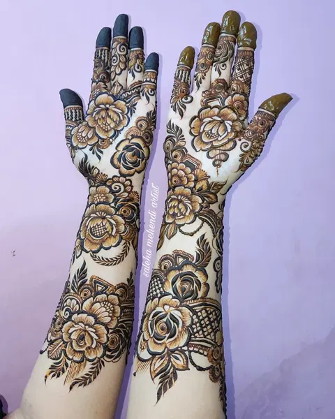aesthetic bridal flower front hand mehndi design
