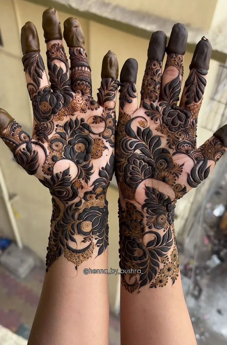 Aesthetic Dubai Front Hand Mehndi Design for Eid (3)