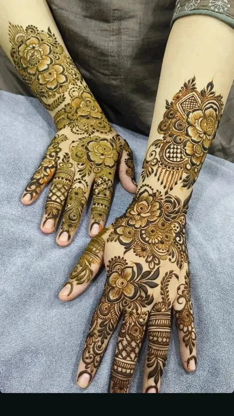 aesthetic arabic flower arm mehndi design