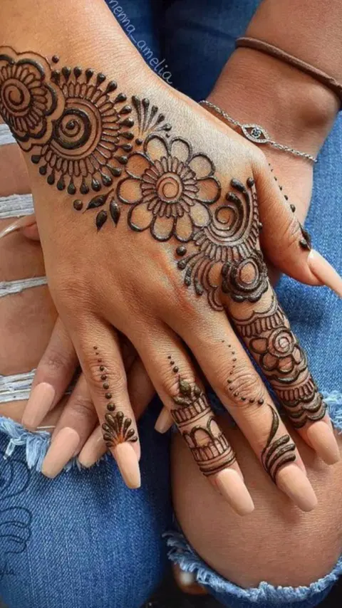 simple bel finger mehndi design