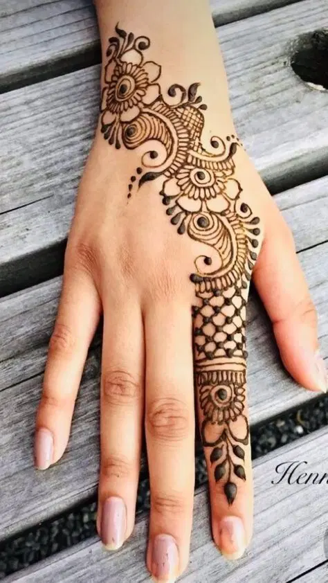 pakistani simple bel back hand mehndi design