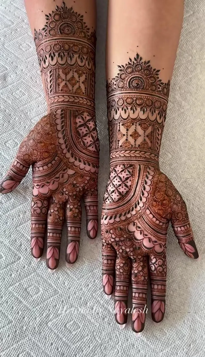 Bridal Moroccan Arm Mehndi Design with Gol Tikki and Figures