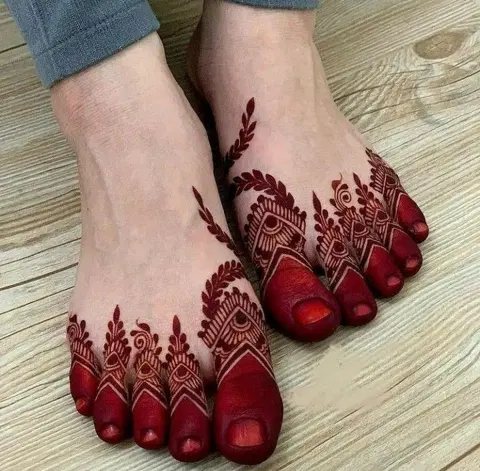 pakistani simple back hand mehndi design
