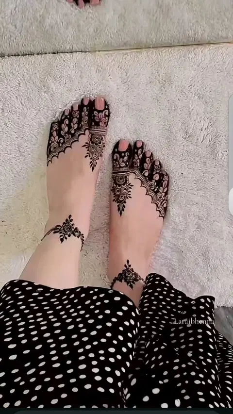 pakistani simple back hand mehndi design