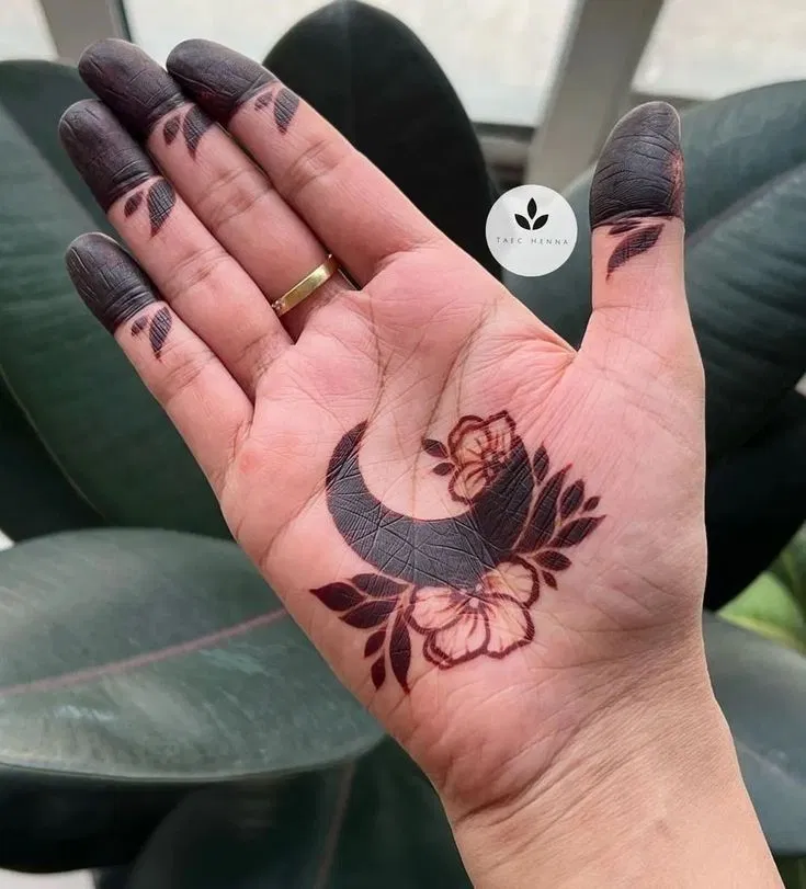 Arabic Simple Front Hand Mehndi Design with Flowers and Moon (2)