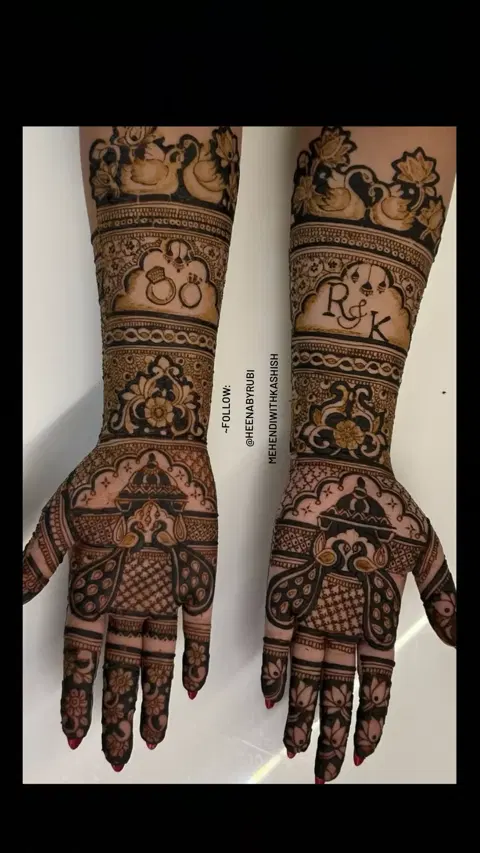 bridal indian figure front hand mehndi design