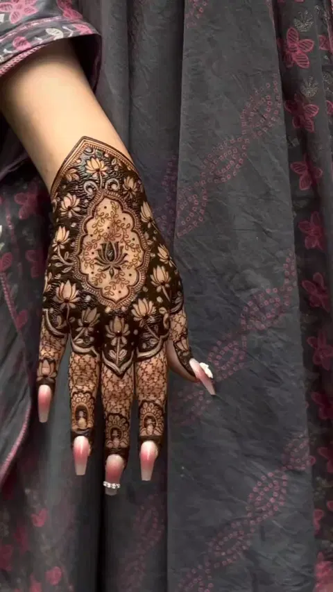 aesthetic bridal flower back hand mehndi design