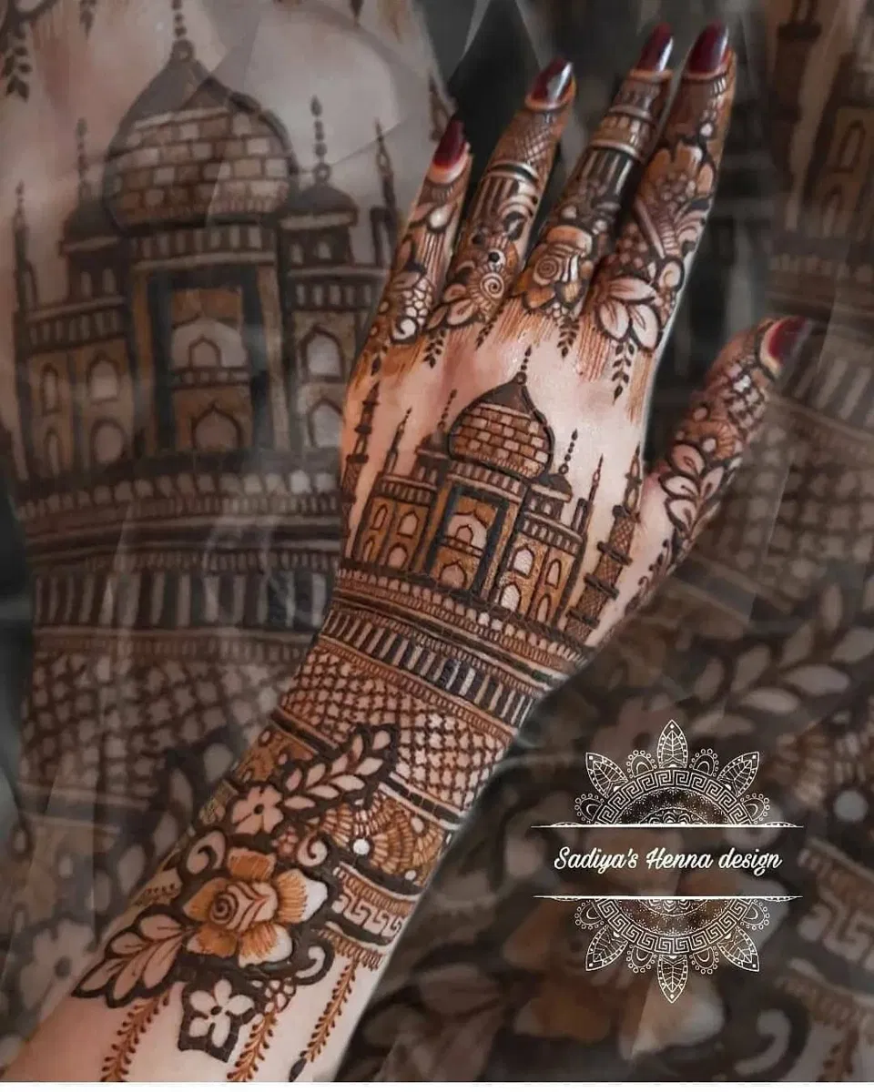 Aesthetic Royal Back Hand Mehndi Design for Karwa Chauth