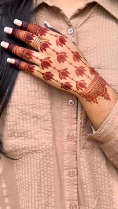 bridal simple flower back hand mehndi design