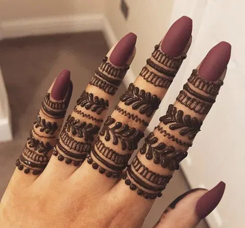 royal simple finger mehndi design