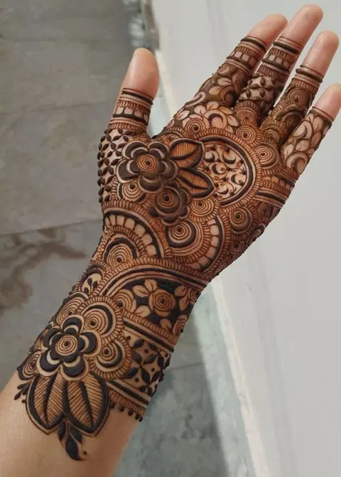 bridal stylish finger mehndi design