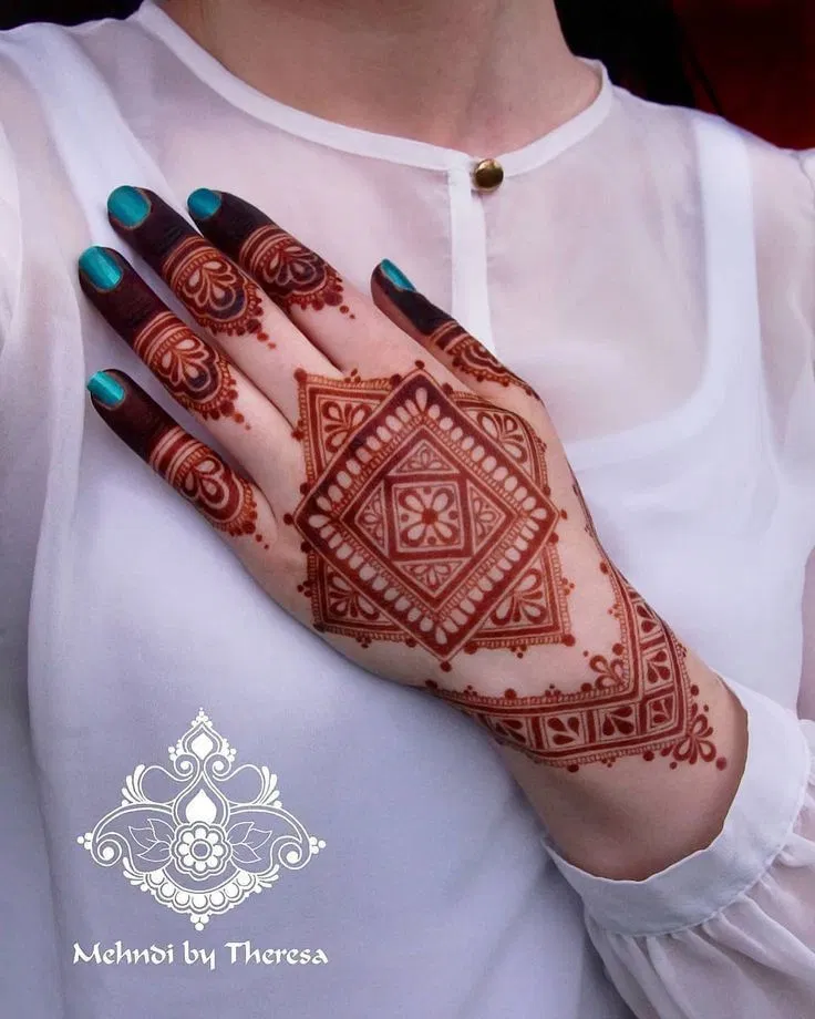 Pakistani Stylish Arm Mehndi Design