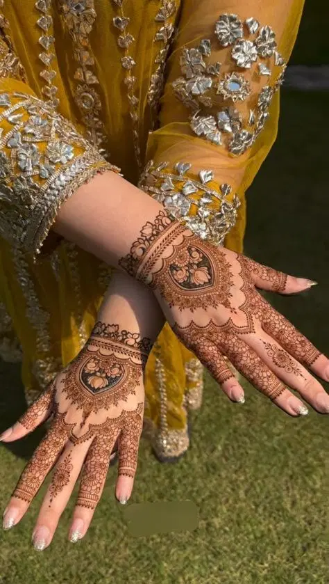 bridal simple lotus arm mehndi design