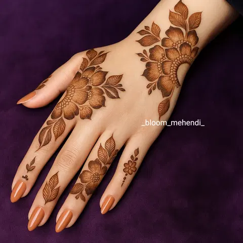 aesthetic arabic flower finger mehndi design
