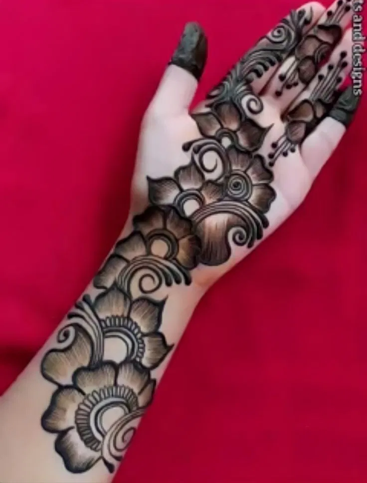 Arabic Simple Arm Mehndi Design