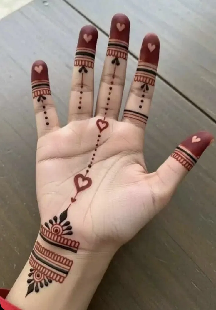 Simple Stylish Finger Mehndi Design with Hearts