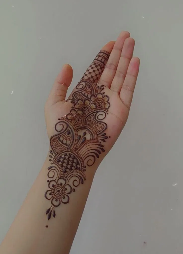 Aesthetic Arabic Arm Mehndi Design (4)