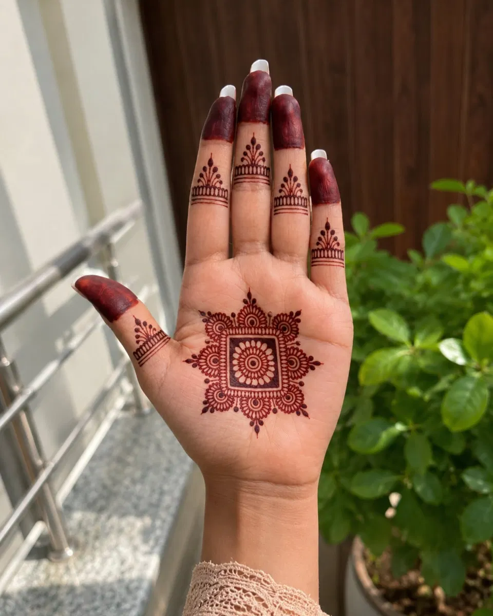 Arabic Minimal Front Hand Mehndi Design with Gol Tikki