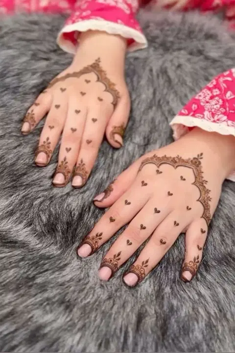 minimal simple heart arm mehndi design