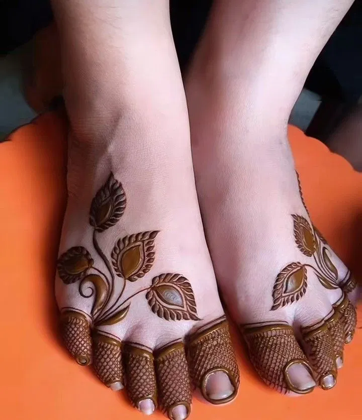 Arabic Bridal Foot Mehndi Design with Flowers (4)