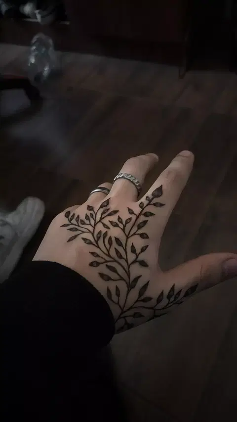 arabic simple finger mehndi design
