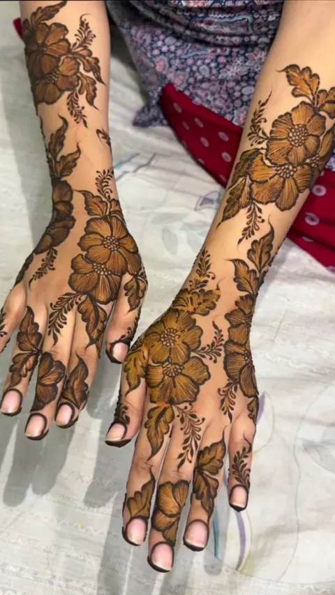 arabic bridal flower back hand mehndi design