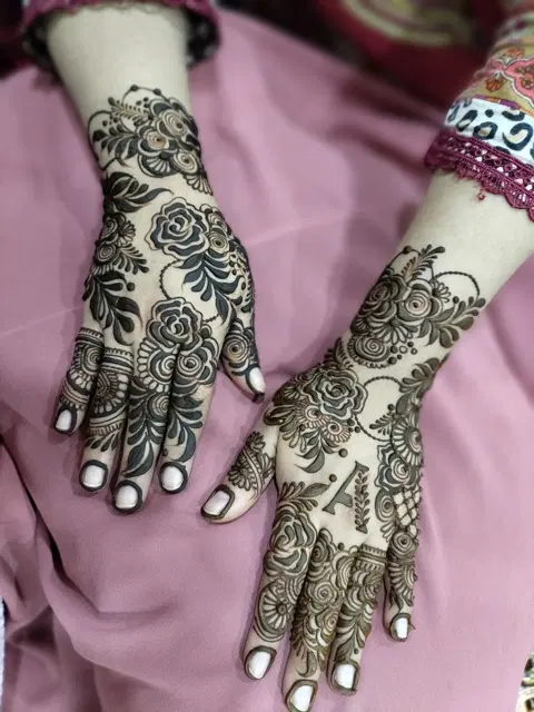 aesthetic arabic deity arm mehndi design