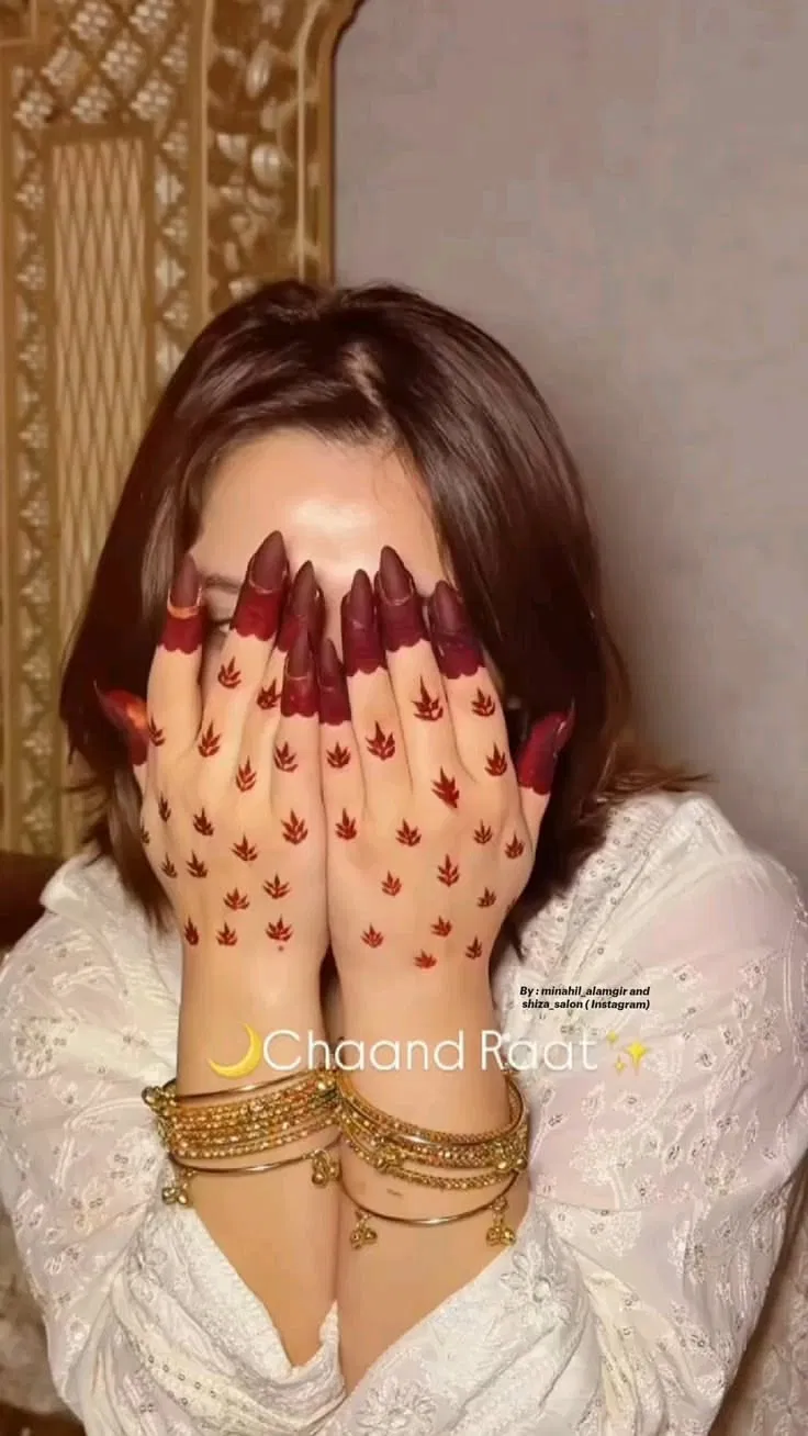 Aesthetic Bridal Finger Mehndi Design (9)