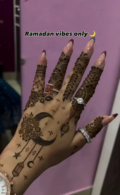 aesthetic simple moon finger mehndi design