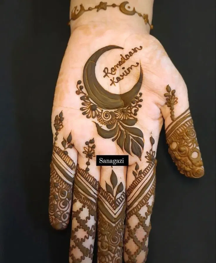 Arabic Simple Front Hand Mehndi Design with Moon for Eid