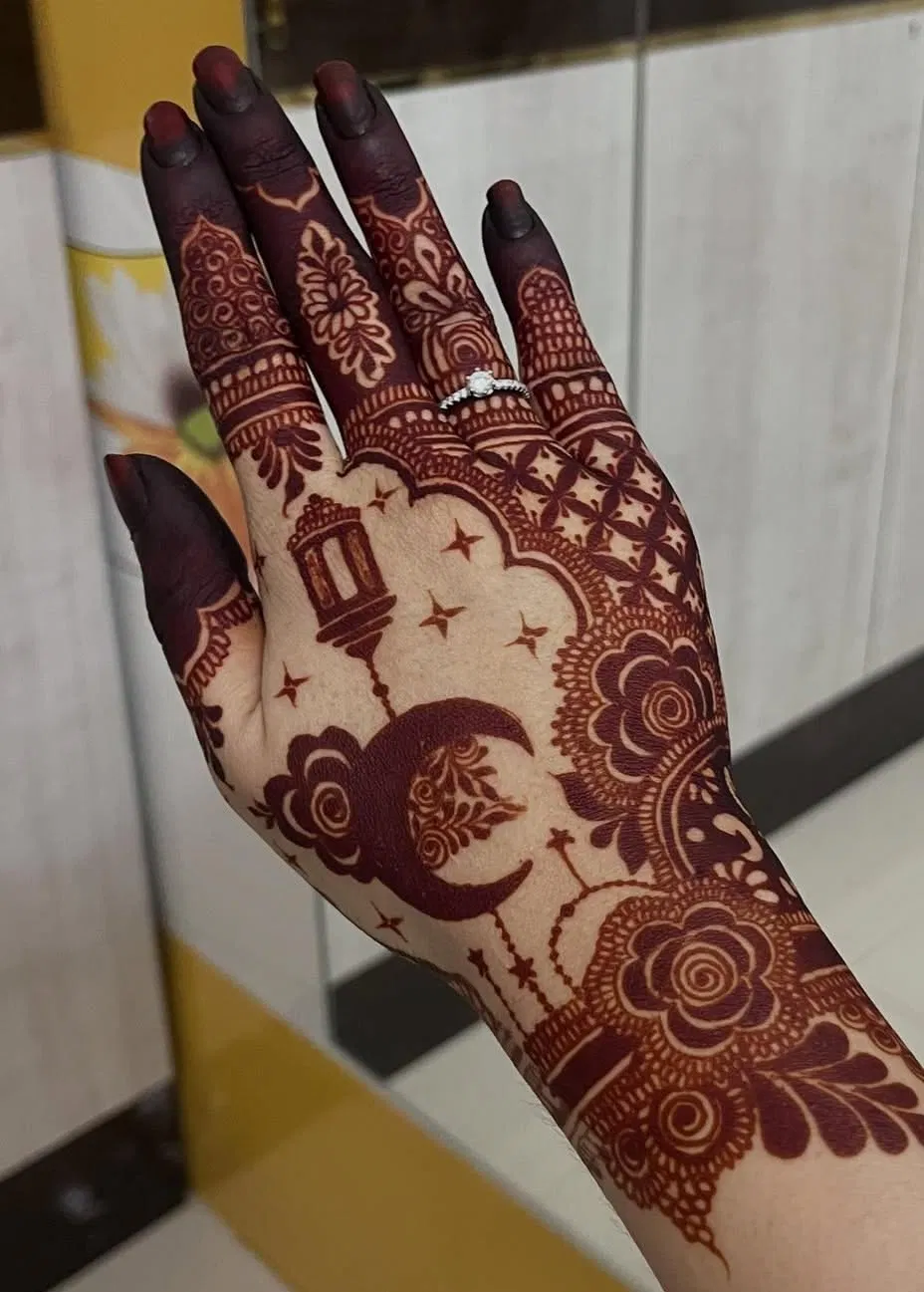 Bridal Simple Arm Mehndi Design with Moon for Eid (2)