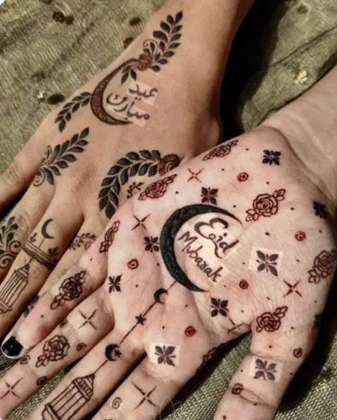 aesthetic pakistani moon finger mehndi design