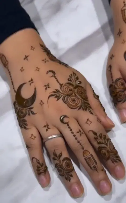 arabic simple moon back hand mehndi design