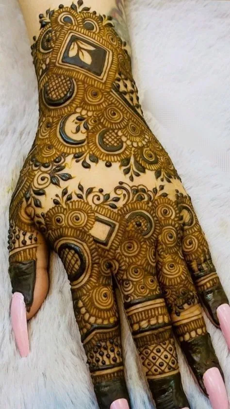 Bridal Stylish Back Hand Mehndi Design with Moon (2)