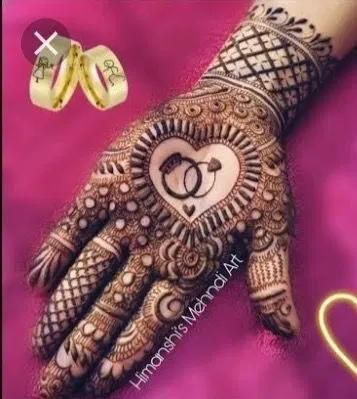 figure back hand mehndi design